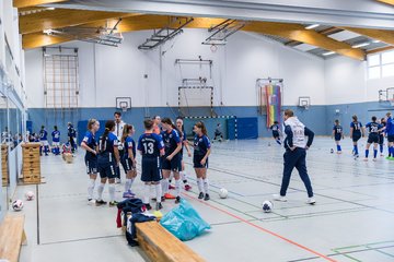 Bild 72 - F Loewinnen Hallen Cup